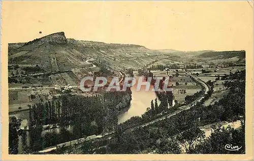Cartes postales Saint Antonin (T et G) Vallee de l'Aveyron et le Roc de Demie