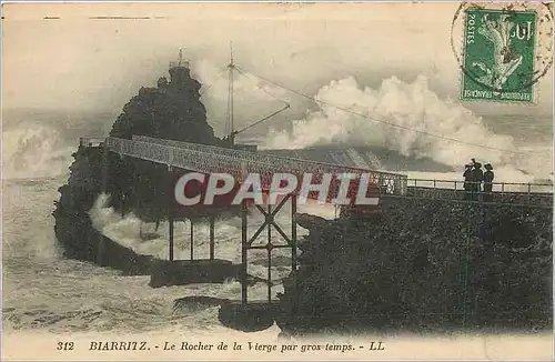 Cartes postales Biarritz Le Rocher de la Vierge par gros Temps