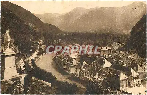 Ansichtskarte AK Saint Beat Pyrenees Ocean La Vierge et vue Generale sur la Ville