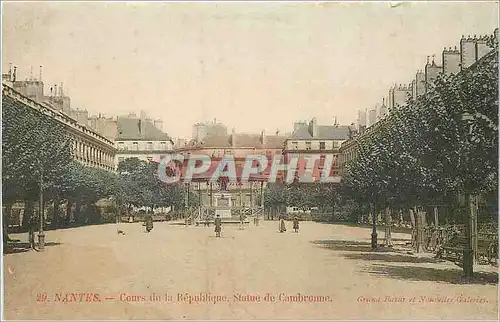 Ansichtskarte AK Nantes Cours de la Republique Statue de Cambronne