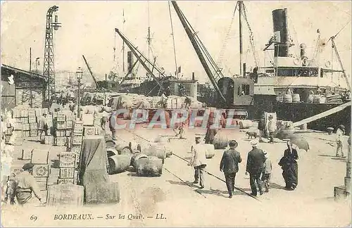 Ansichtskarte AK Bordeaux Sur les Quais Bateaux