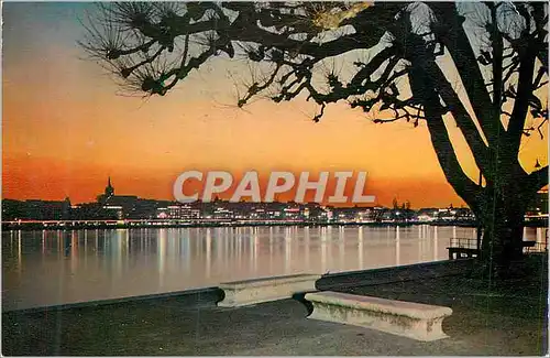 Cartes postales moderne Geneve La Rade et la Ville au Crepuscule
