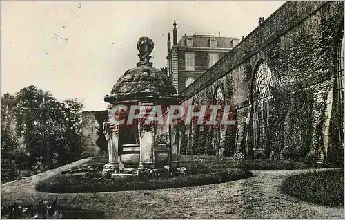 Moderne Karte Chatillon Coligny (Loiret) Interieur du Chateau Les Arcades Puits Sculpte par Jean Goujon