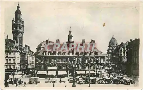 Cartes postales moderne Lille (Nord) L'Ancienne Bourse (XVIIe S) et Beffroi de la Nouvelle