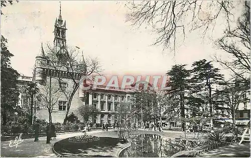 Cartes postales moderne Toulouse Square de Gaulle et Donjon du Capitole