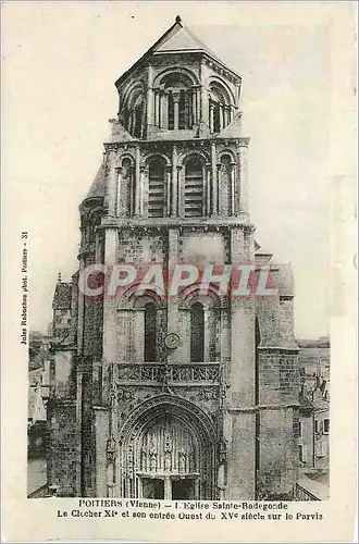 Ansichtskarte AK Poitiers (Vienne) L'Eglise Sainte Radegonde