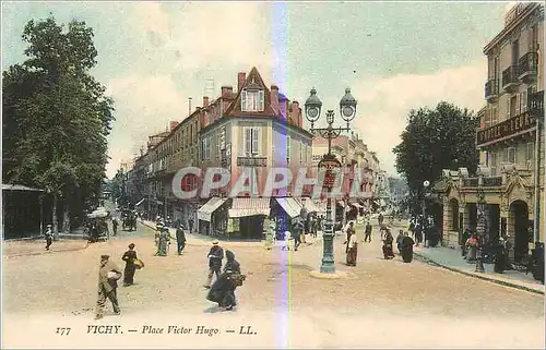 Cartes postales Vichy Place Victor Hugo