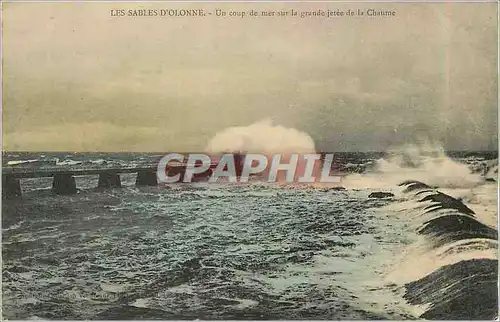 Cartes postales Les Sables d'Olonne Un Coup de Mer sur la Grande Jetee de la Chaume