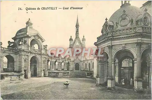 Cartes postales Chateau de Chantilly Cour d'Honneur