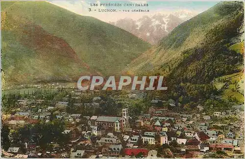 Ansichtskarte AK Luchon Les Pyrenees Centrales Vue Generale