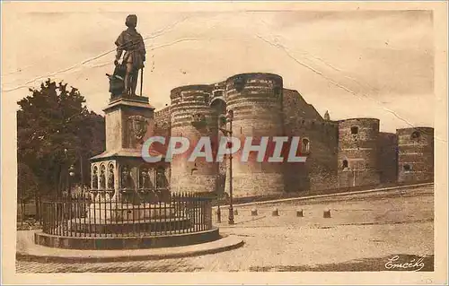 Ansichtskarte AK Angers (Maine et Loire) La Statue du Roi Rene et le Chateau