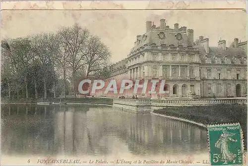 Ansichtskarte AK Fontainebleau Le Palais L'Etang et le Pavillon du Musee Chinois