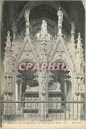 Ansichtskarte AK Treguier Interieur de la Cathedrale Le Tombeau de Saint Yves