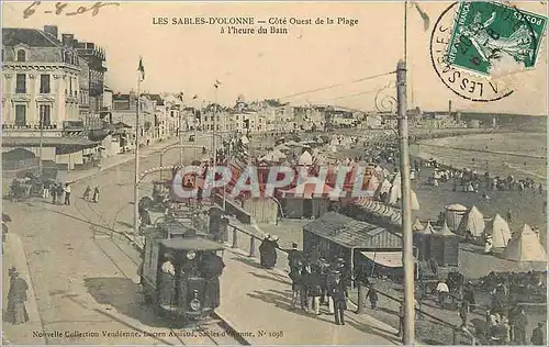 Cartes postales Les Sables d'Olonne Cote Ouest de la Plage a l'Heure du Bain Tramway