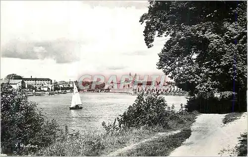 Cartes postales moderne Melun (S et M) La Promenade de Vaux La Seine et la Maison Centrale