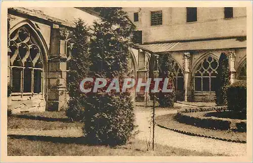 Ansichtskarte AK Abbaye de Saint Wandrille Dans le Jardin du Cloitre