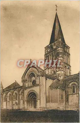 Ansichtskarte AK Aulnay de Saintonge (Char Inf) Le Pays du Cognac L'Eglise Ensemble