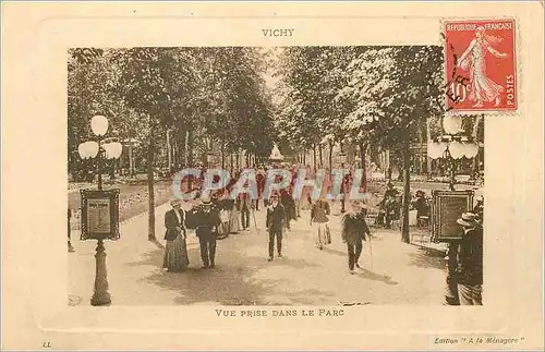 Cartes postales Vichy Vue prise dans le Parc