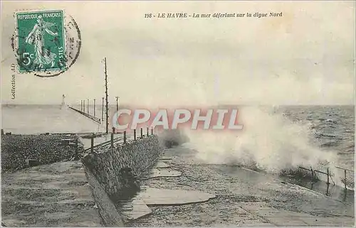 Cartes postales Le Havre La Mer Deferlant sur la Digue Nord