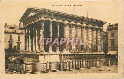 Cartes postales Nimes La Maison Carree