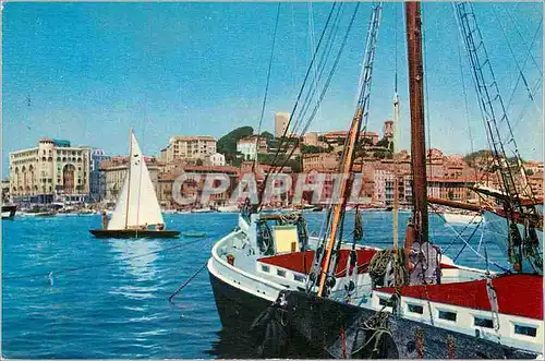 Moderne Karte Cannes Vue sur le Suquet et le Quai Saint Pierre Bateau