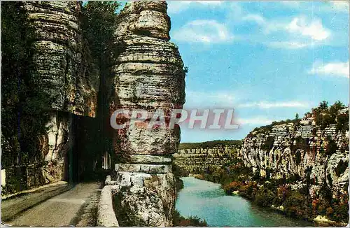 Moderne Karte Les Gorges de l'Ardeche L'Entree du Defile de Ruoms Les Tunnels et l'Ardeche