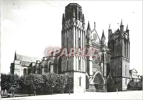 Ansichtskarte AK Poitiers (Vienne) Cathedrale St Pierre (XIIe S)