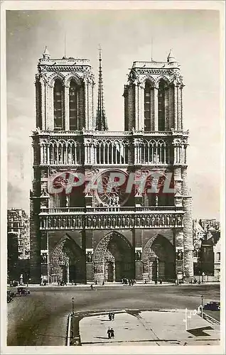 Cartes postales moderne Paris en Flanant Notre Dame (facade)
