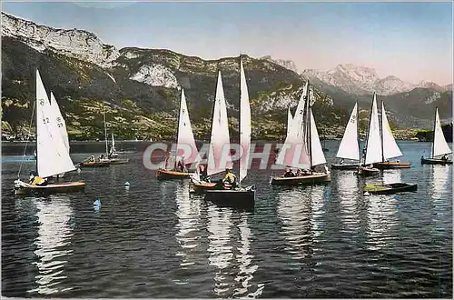 Moderne Karte Lac d'Annecy Voiliers sur le Lac Le Mont Veyrier et la Tournette Bateaux