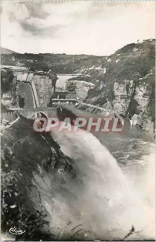 Cartes postales moderne Genissiat (Ain) Chute Canal Evacuateur et Saut de Ski