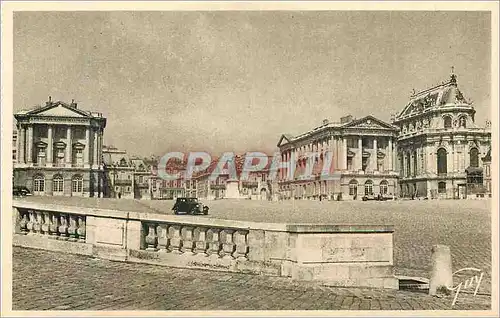 Ansichtskarte AK Versailles et ses Merveilles Le Chateau Cour des Ministres et Facade Principale