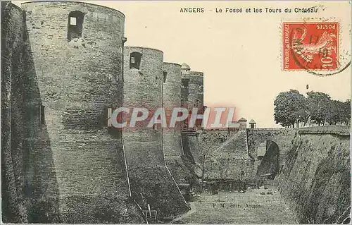 Cartes postales Angers Le Fosse et les Tours du Chateau