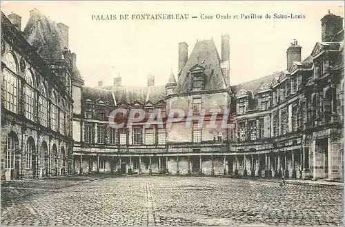 Ansichtskarte AK Palais de Fontainebleau Cour Ovale et Pavillon de Saint Louis