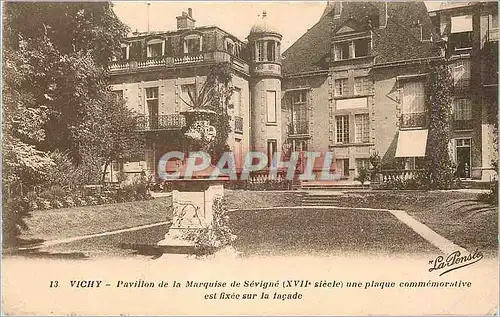 Cartes postales Vichy Pavillon de la Marquise de Sevigne (XVIIe Siecle) une plaque Commemorative est fixee sur l
