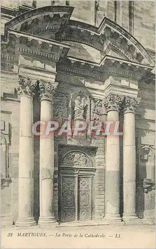 Cartes postales Martigues La Porte de la Cathedrale