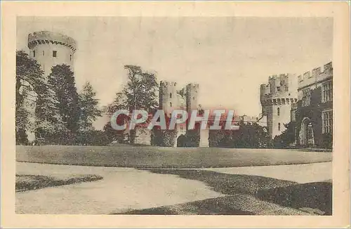 Ansichtskarte AK Castle Courtyard Looking East Warwick castle