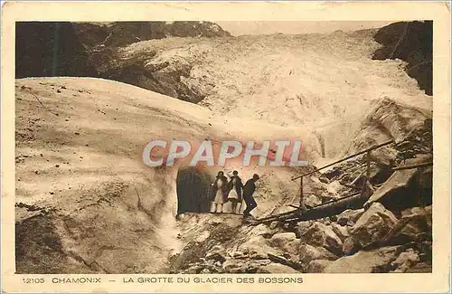 Cartes postales Chamonix la Grotte du Glacier des Bossons
