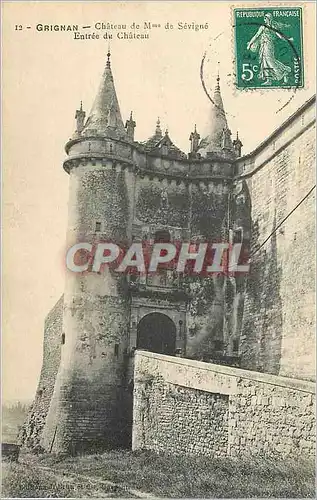 Cartes postales Grignan Chateau de Mme de Sevigne Entree du Chateau