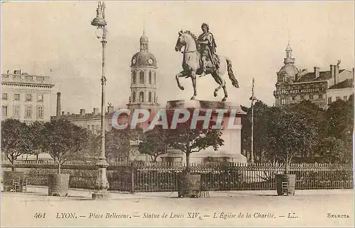 Cartes postales Lyon Place Bellecour Statue de Louis XIV