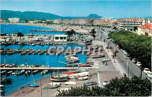 Moderne Karte Saint Raphael (Var) Le Port au fond Frejus Plage Bateaux