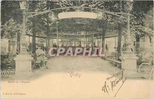 Cartes postales Vichy Source de l'Hopital (carte 1900) Velo Cycle