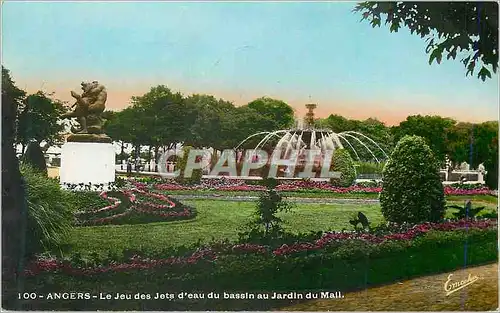 Cartes postales Angers Le Jeu des Jets d'Eau du Bassin au Jardin du Mail