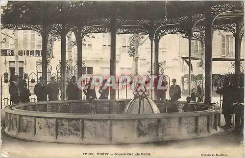 Cartes postales Vichy Source Grande Grille