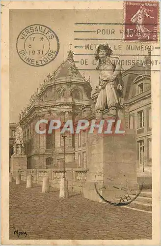 Cartes postales Les Petits Tableaux de Versailles La Chapelle (Constuite par Mansart) et la Cour du Ministres