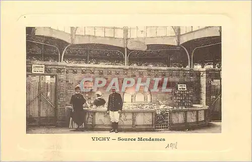 Cartes postales Vichy Source Mesdames Militaria