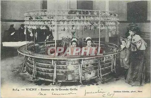 Cartes postales Vichy Source de la Grande Grille