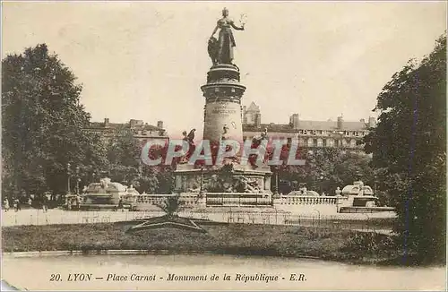 Cartes postales Lyon Place Carnot Monument de la Republique