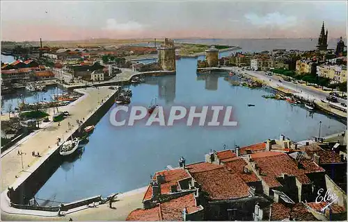 Cartes postales moderne La Rochelle (Chte Mme) Vue generale du Port Bateaux