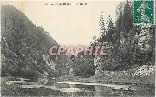 Cartes postales Vallee du Doubs un Defile