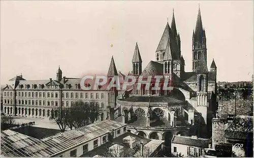 Cartes postales moderne Caen Eglise St Etienne (Abbaye aux Hommes) Cote de l'Abside et le Lycee